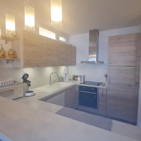 3/4 Pieces Climatise, & Vue - Fr-1-780-23 * Sainte-Maxime