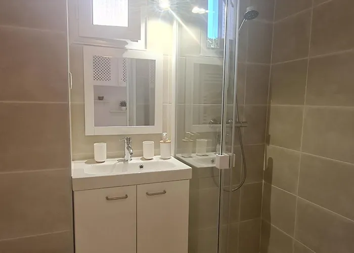 3/4 Pieces Climatise, & Vue - Fr-1-780-23 * Сент-Максім